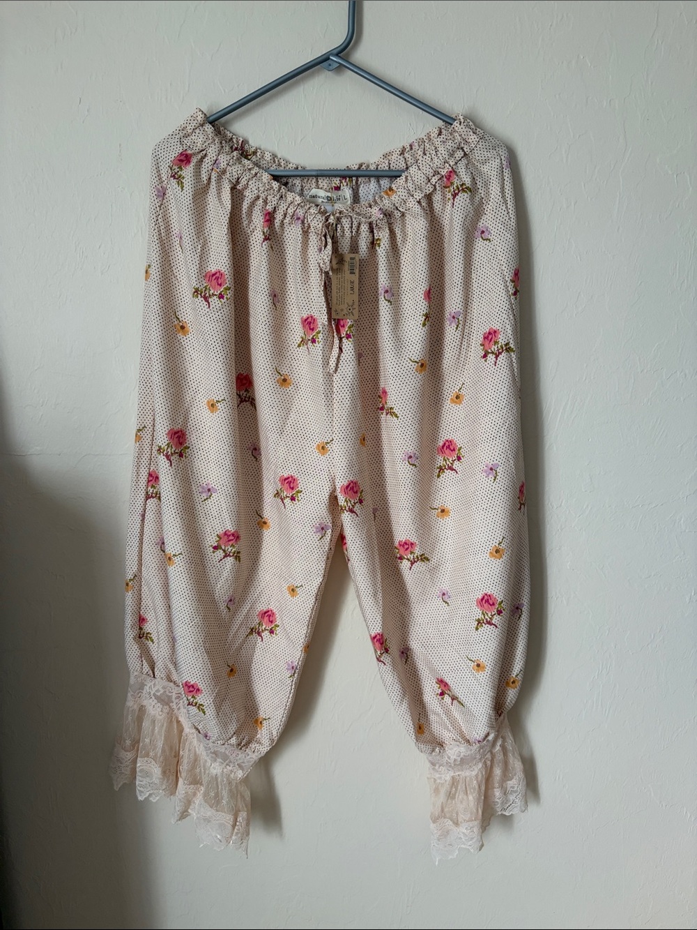 NWT NATURAL LIFE Cream Floral Lace-Trim bloomers